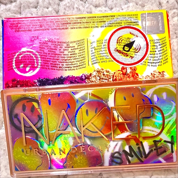 NEW! Urban Decay Naked Chill Happy Eyeshadow Mini Palette - Picture 3 of 9